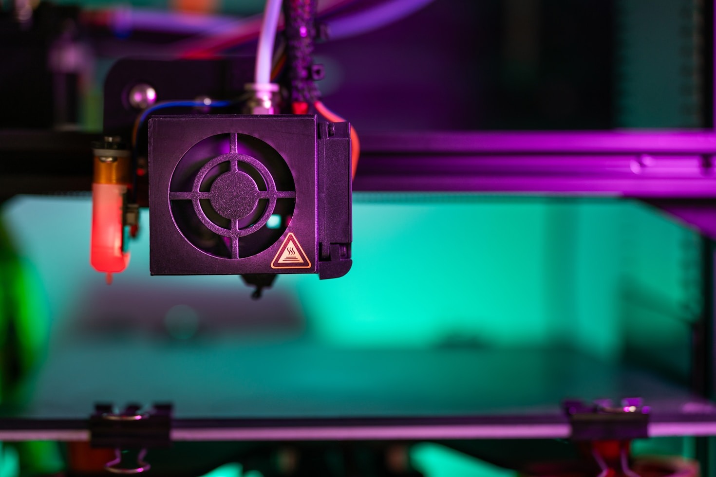 Exploring the Benefits of Robotics Dropshipping